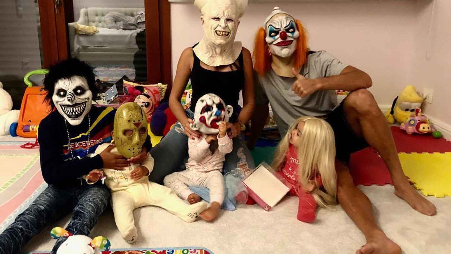 Cristiano Ronaldo, Giorgina y sus hijos disfrazados de diversos personajes de terror. Foto: Instagram (@cristiano)