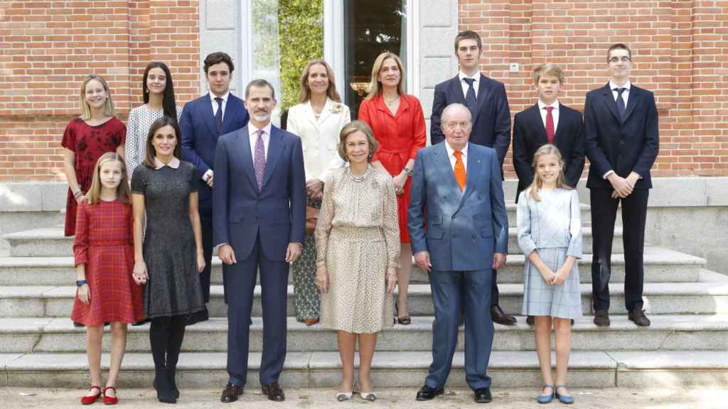 La Familia Real al completo por el cumpleaños de la reina Sofía.