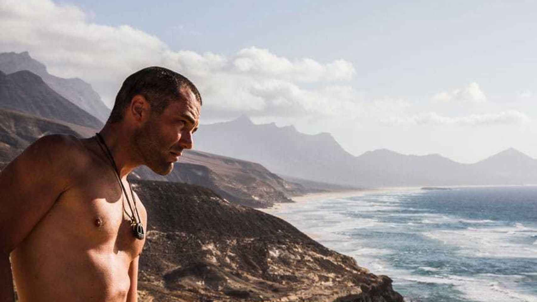 Álvaro Vizcaíno, el surfista que luchó contra la muerte y cuya historia se llevó al cine