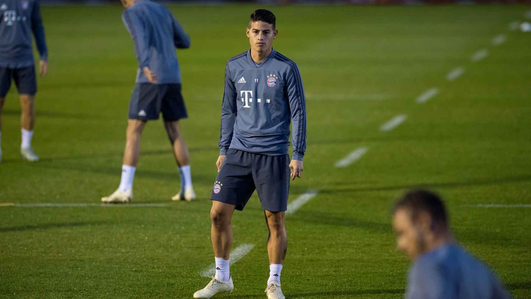 James en un entrenamiento del Bayern de Múnich