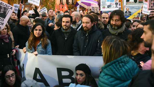Pablo Iglesias, junto a Alberto Garzón, durante la protesta.