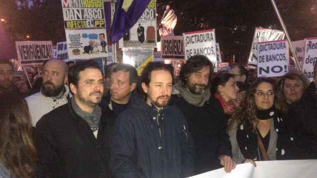 Pablo Iglesias, Alberto Garzón y otros dirigentes de Unidos Podemos en la manifestación frente al Tribunal Supremo.