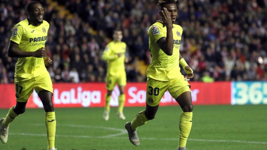 El Villarreal celebra el 0-1 de Chukweze.