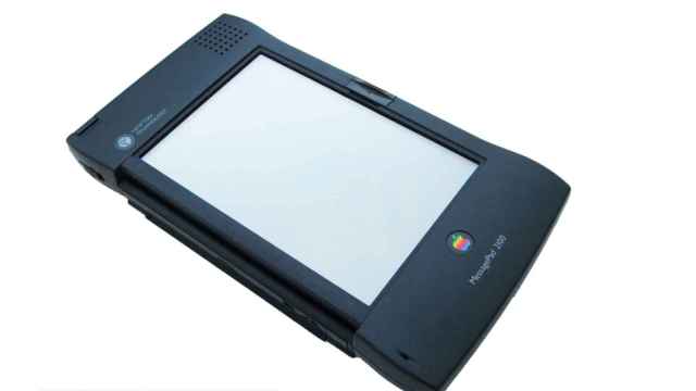 Apple lanzó a principios de los 90 su PDA con Newton, adelantándose a la competencia.