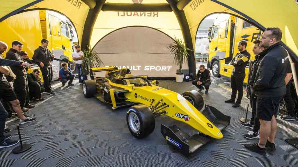 Presentación del nuevo monoplaza en la Fórmula Renault Eurocup. Foto: formulerenault.com