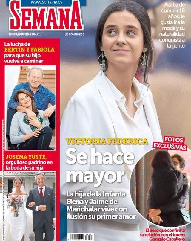 Victoria Federica Y Su Novio Torero Se Comen A Besos En Plena Calle
