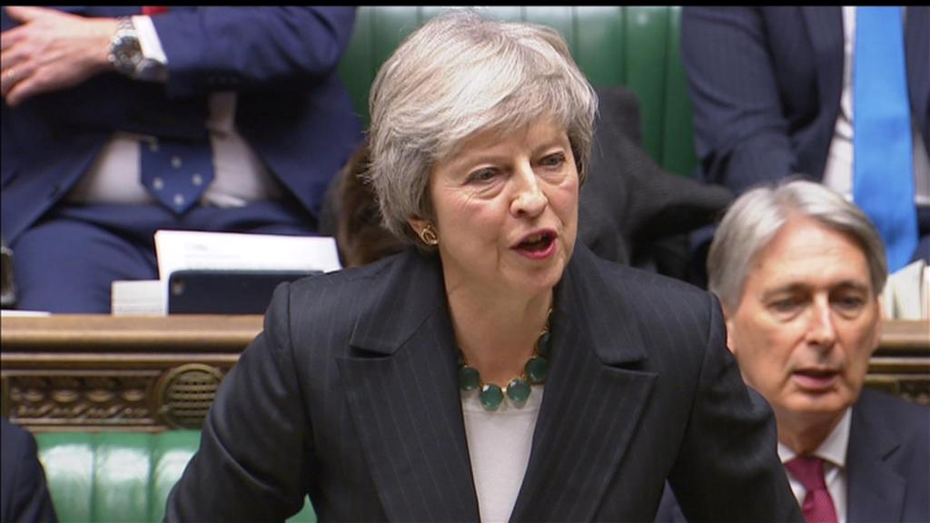 May hablando en el Parlamento.