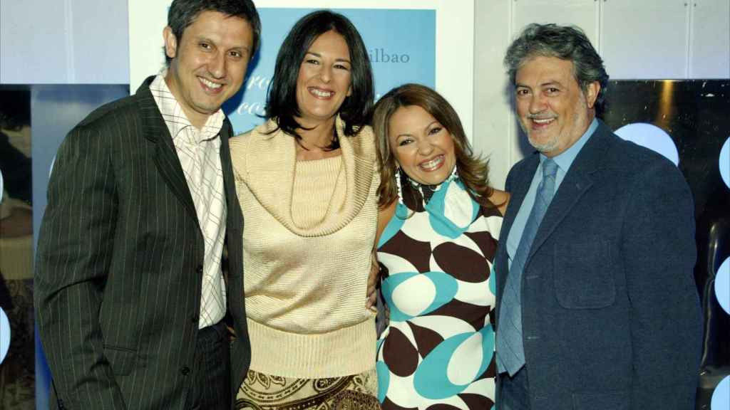 Juan Luis junto a Ángela Portero, Idoia Bilbao y Pepe Calabuig.