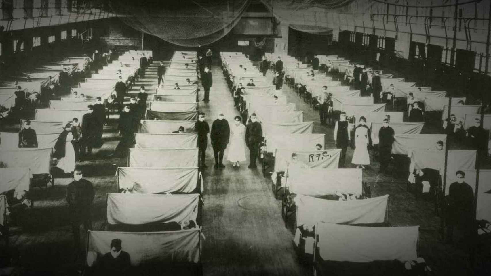 Un hospital durante los peores momentos de la gripe española.
