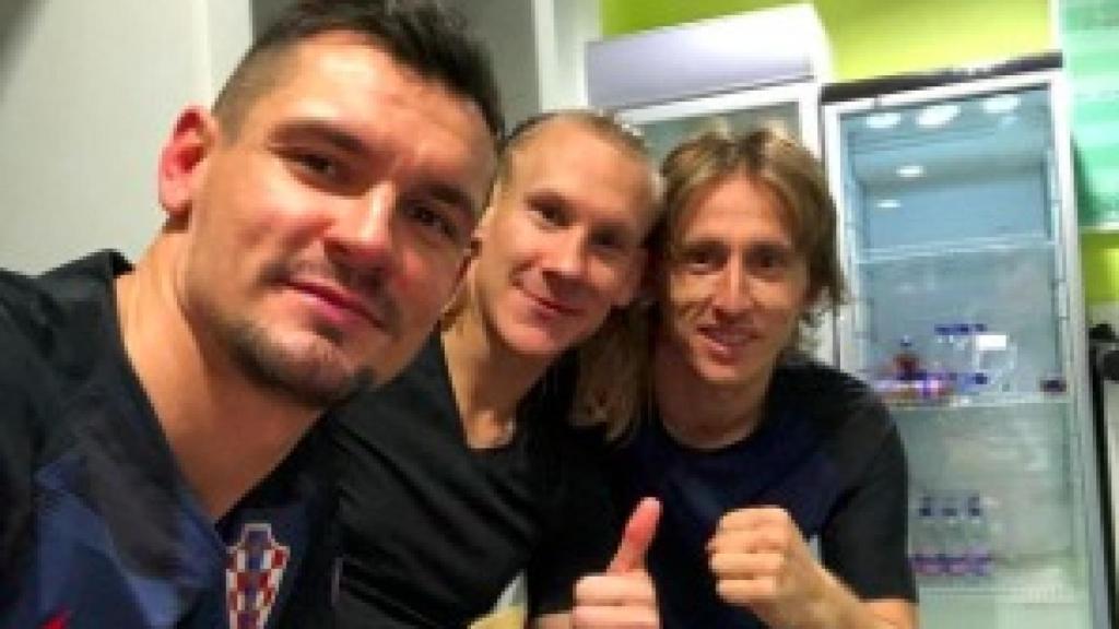 Lovren, en el vestuario de Croacia junto a Vida y Modric