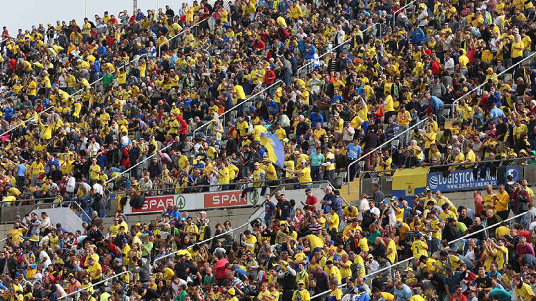 Aficionados de Las Palmas. Foto: udlaspalmas.net