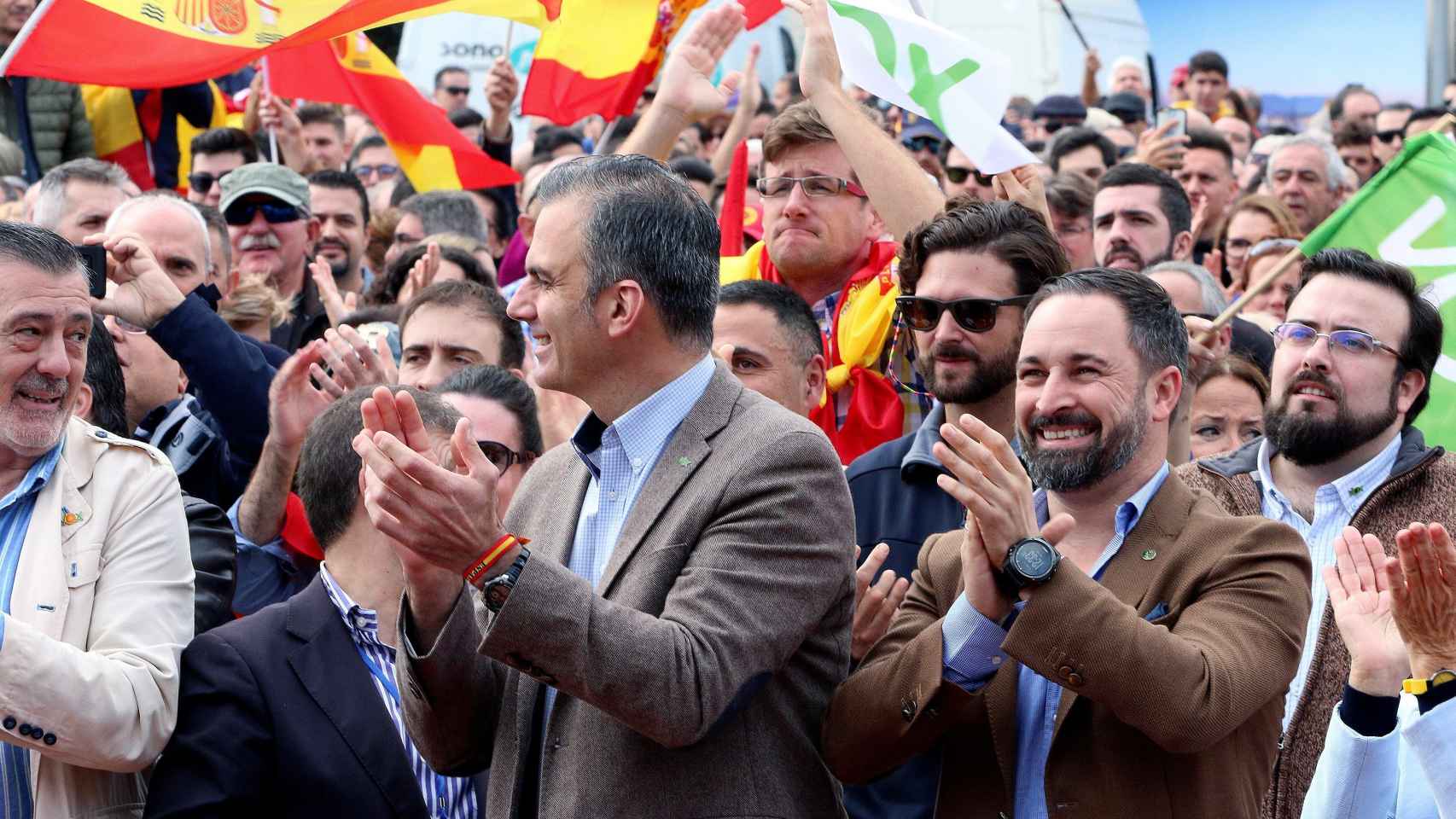 El presidente de Vox, Santiago Abascal y el secretario general Javier Ortega, en un acto en Málaga