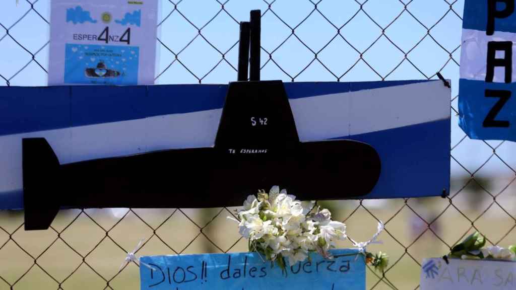 Homenaje por el submarino ARA San Juan en una base naval argentina