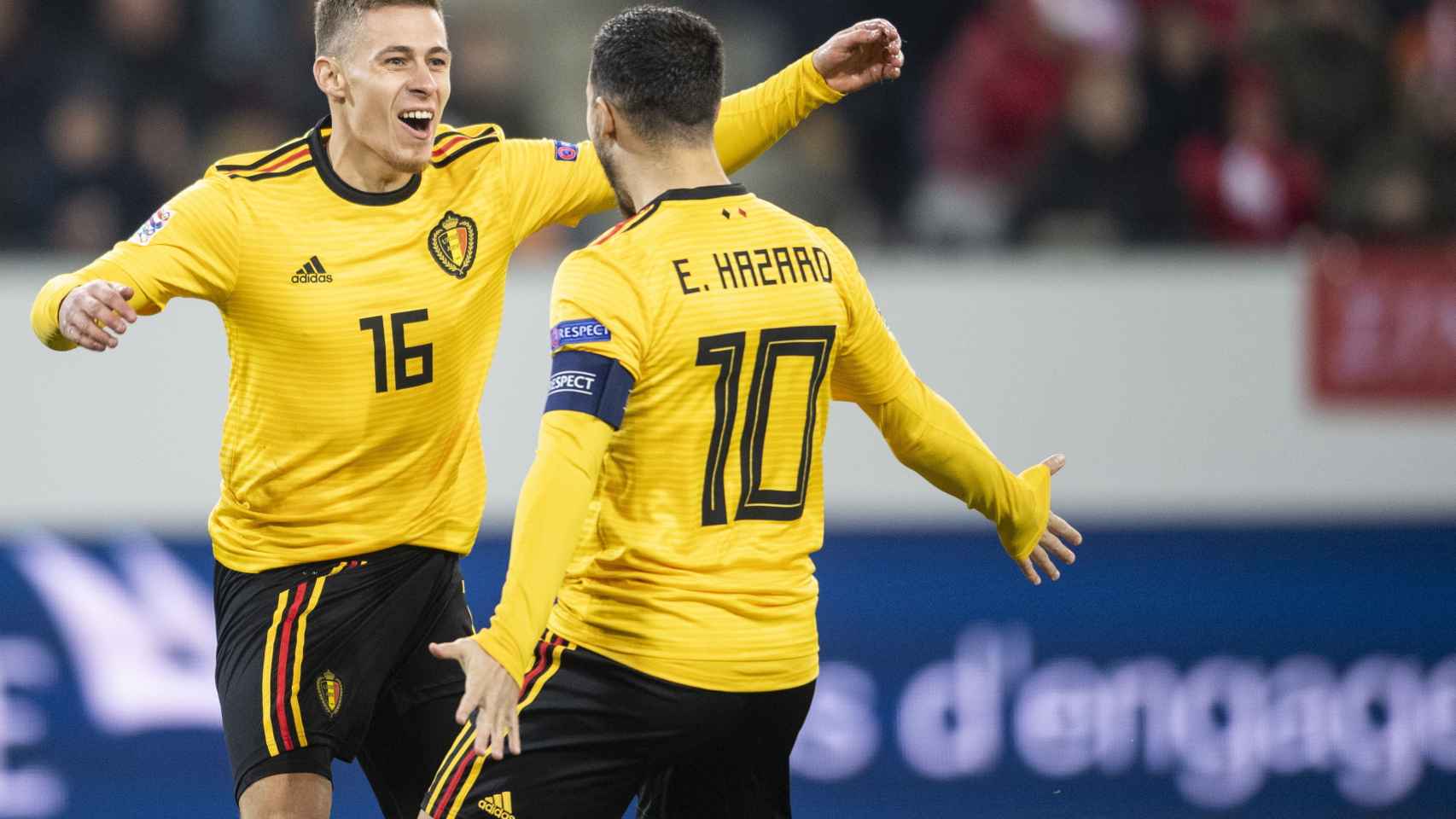 Los Hazard celebran un gol con Bélgica
