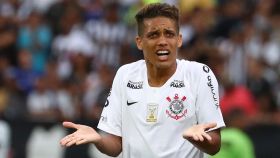 Pedrinho reclama una acción con el Corinthians