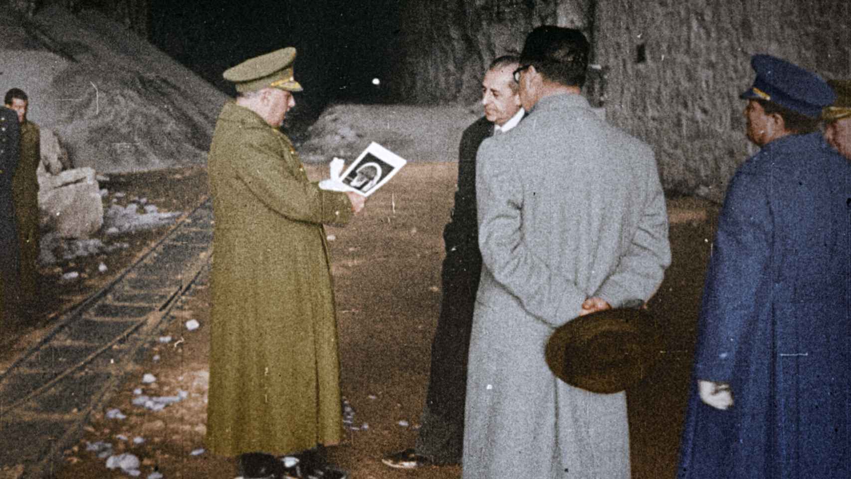 Franco, durante una visita al Valle de los Caídos durante las obras.