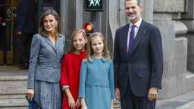 Letizia, Felipe VI y sus hijas Leonor y Sofía