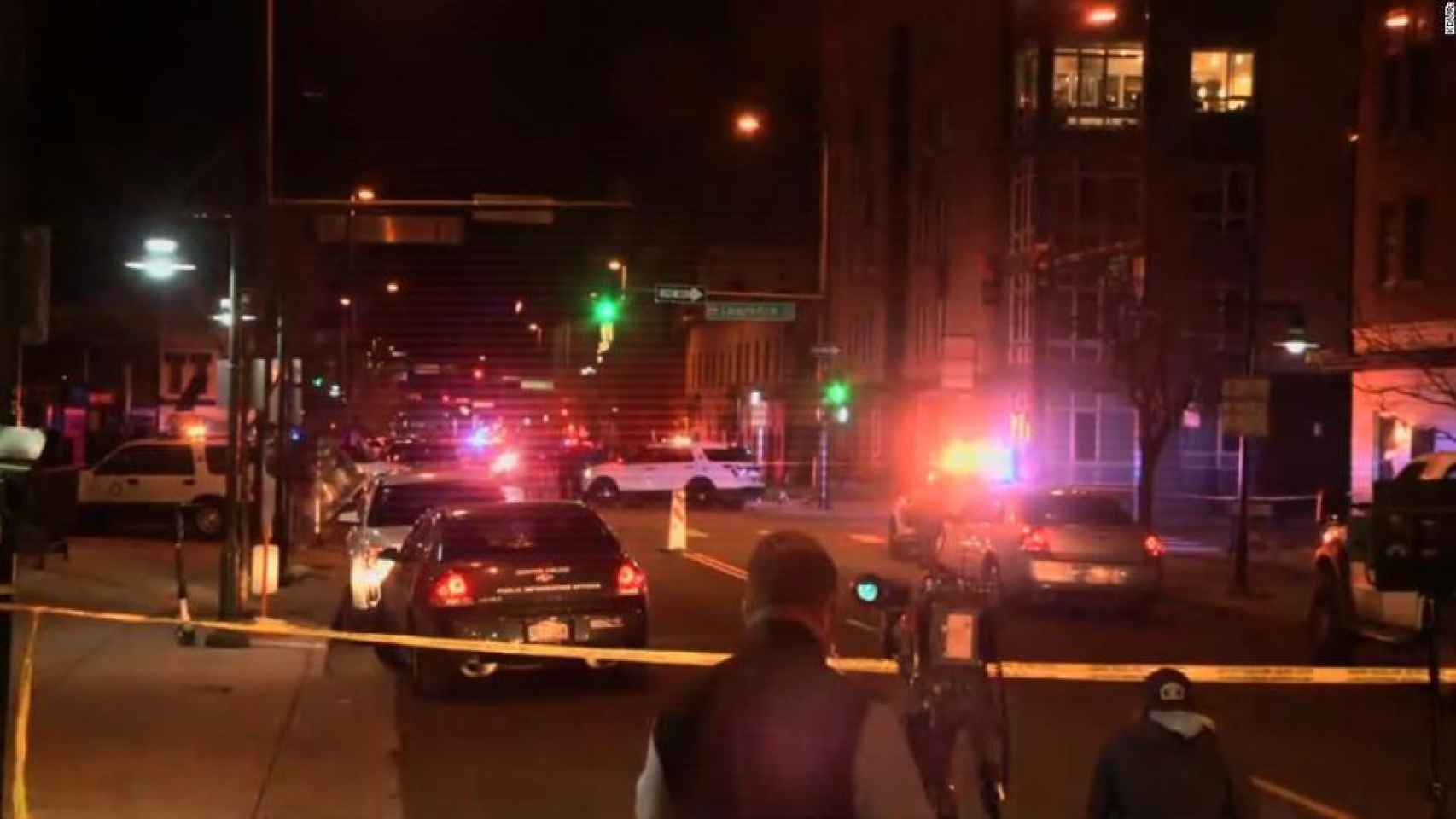 Al menos un muerto y tres heridos tras un tiroteo en Denver