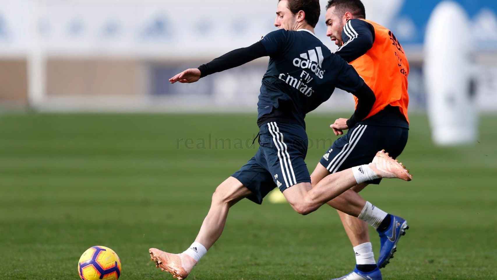 Odriozola y Carvajal en el entrenamiento del Real Madrid