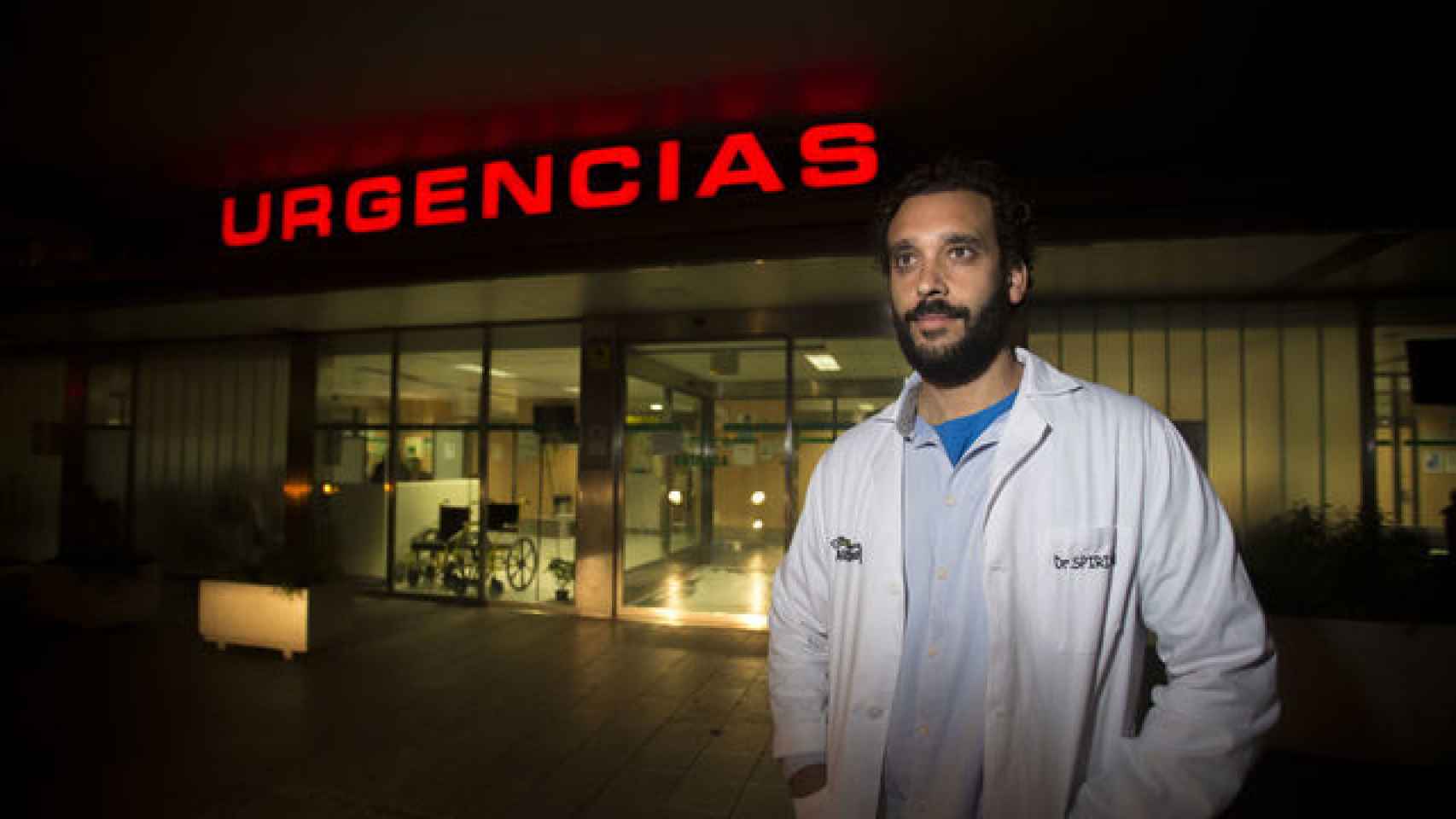 Jesús Candel (Granada, 1976), trabaja en las Urgencias del hospital Virgen de las Nieves de Granada