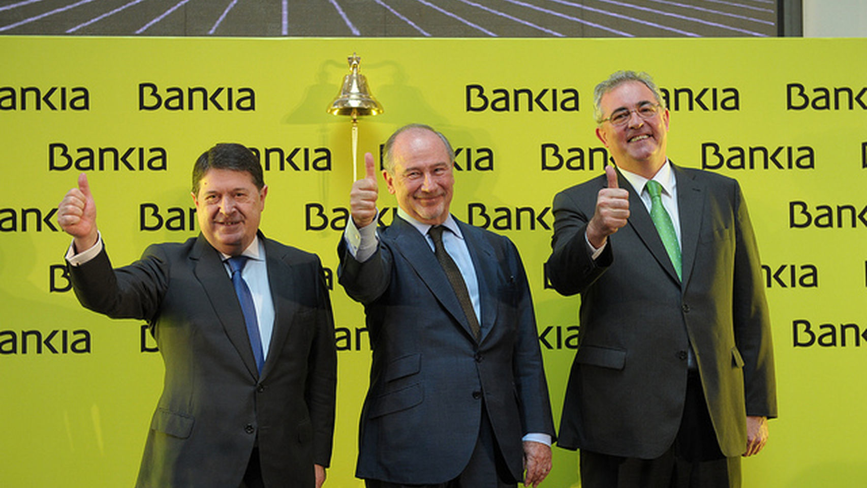 Rodrigo Rato (en el centro) el día de la salida a Bolsa de Bankia en 2011.