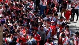 Aficionados de River Plate antes del partido contra Boca Juniors