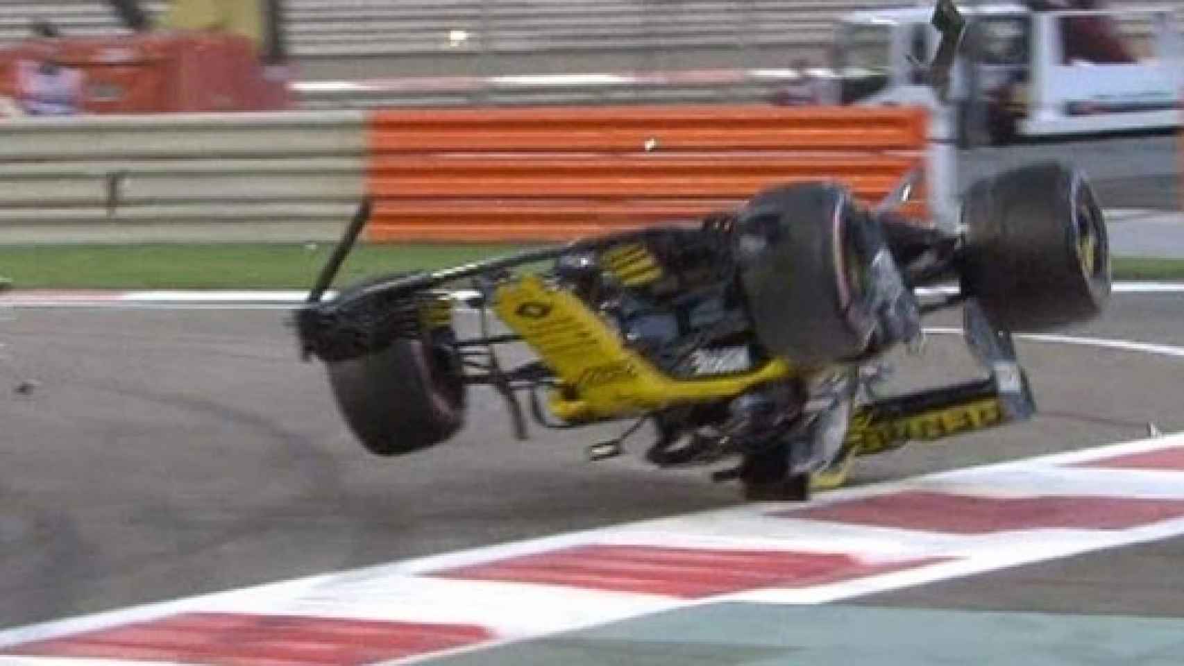 Hulkenberg, volcando en el Gran Premio de Abu Dhabi. Foto Instagram (@f1)