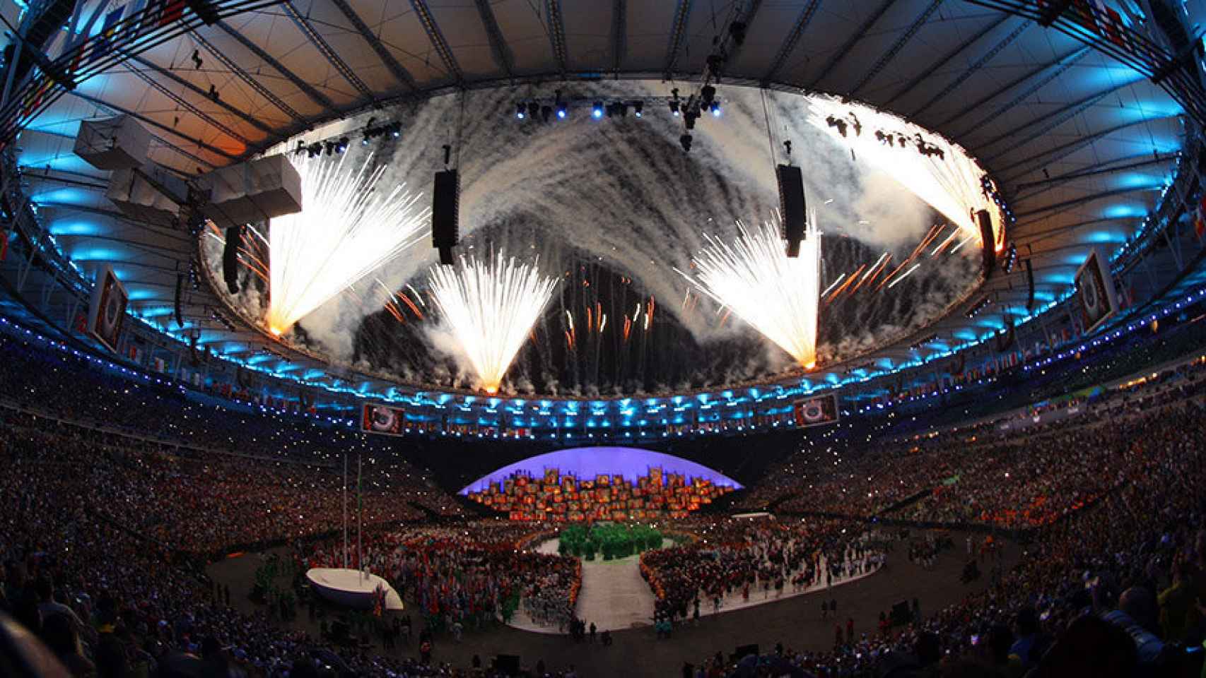 El estadio de Maracaná durante la ceremonia inaugural de los Juegos Olímpicos de Río 2016
