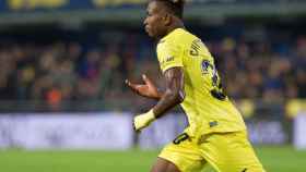 Chukwueze celebra un gol en el Villarreal - Betis