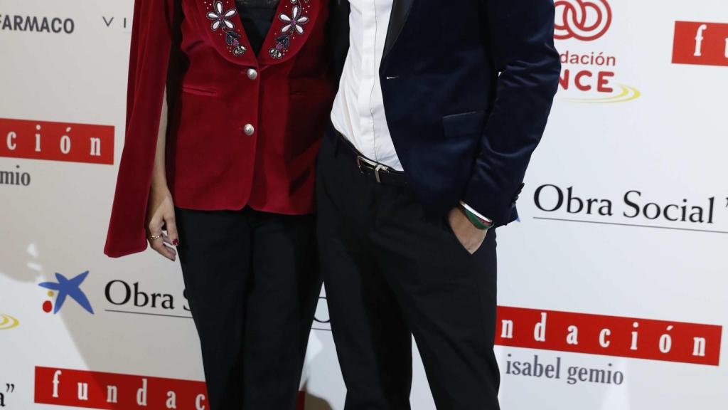 Isabel Gemio y su hijo Diego Manrique durante el décimo aniversario de la fundación