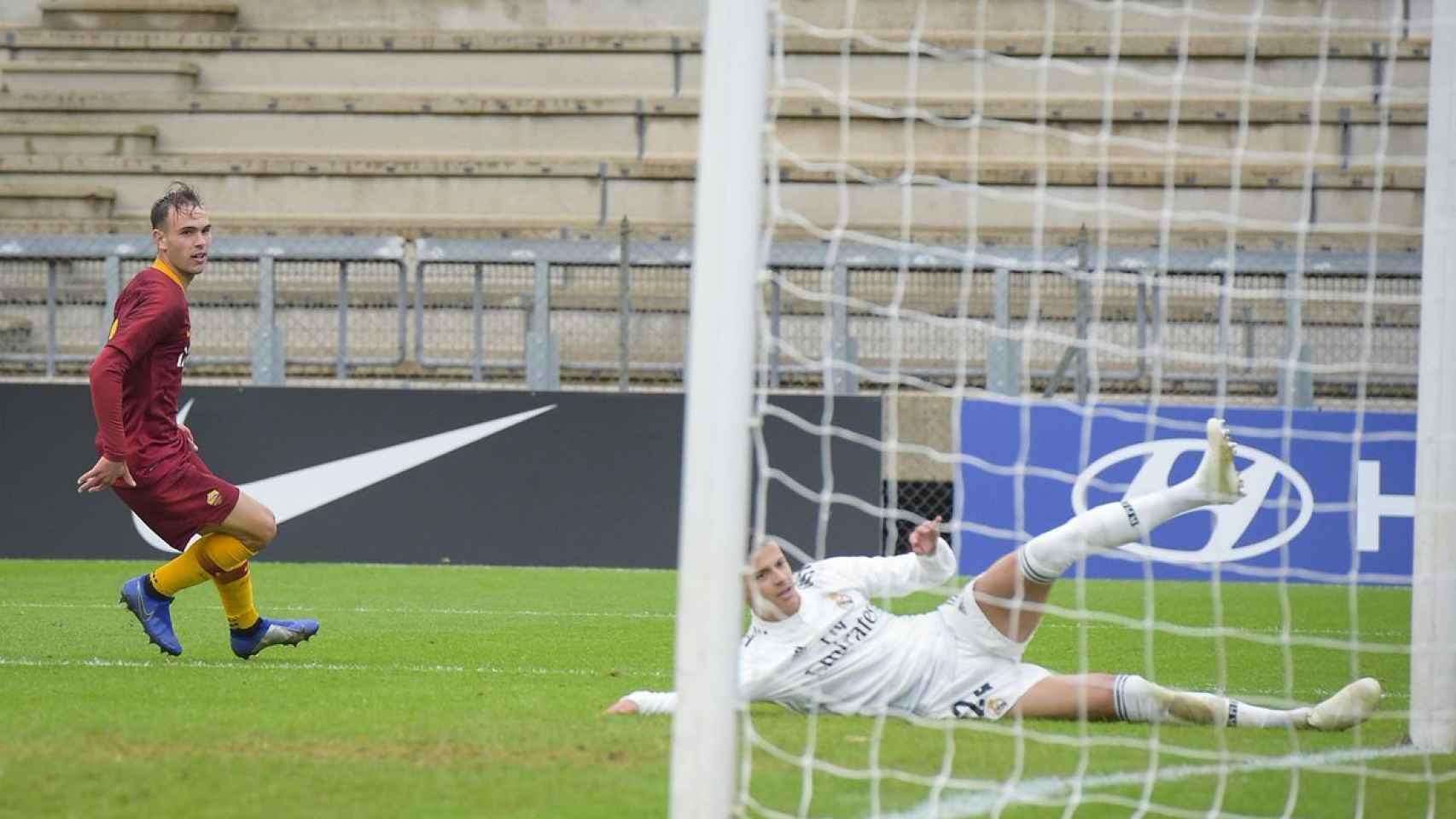 Riccardi, autor del gol de la Roma. Foto: Twitter (@OfficialASRoma)