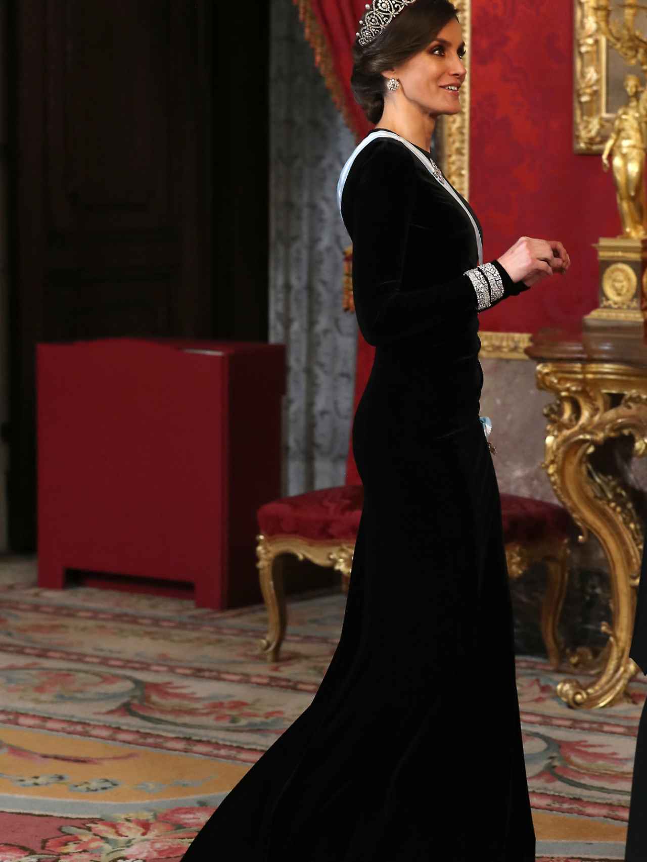 Letizia se puso sus mejores galas y rescató la corona de reinas para la gran cena.