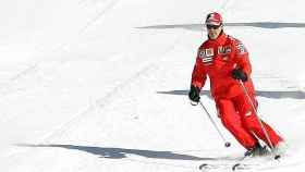 Michael Schumacher esquiando durante su época en Ferrari