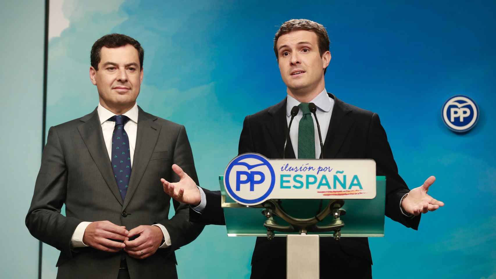 Pablo Casado, junto al candidato del PP a la Junta, Juanma Moreno.