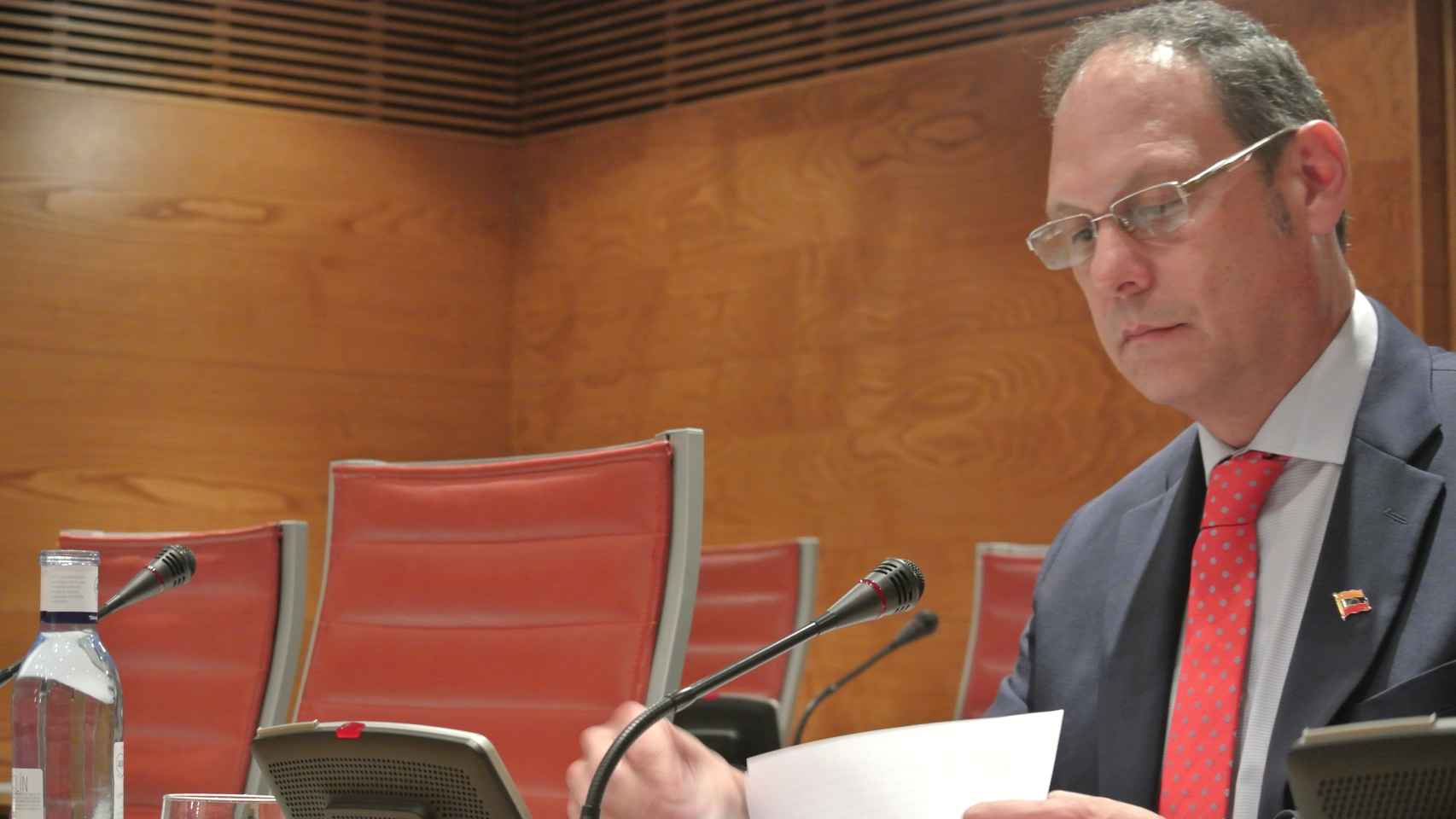 El magistrado Martín Tortabú, en la Comisión de financiación de partidos políticos del Senado.