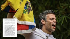 Leopoldo López al llegara a sucasa en caracas después de más de tres años aislado en una cárcel militar.