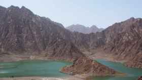 La presa de Hatta, situada en la frontera de Omán y Dubai