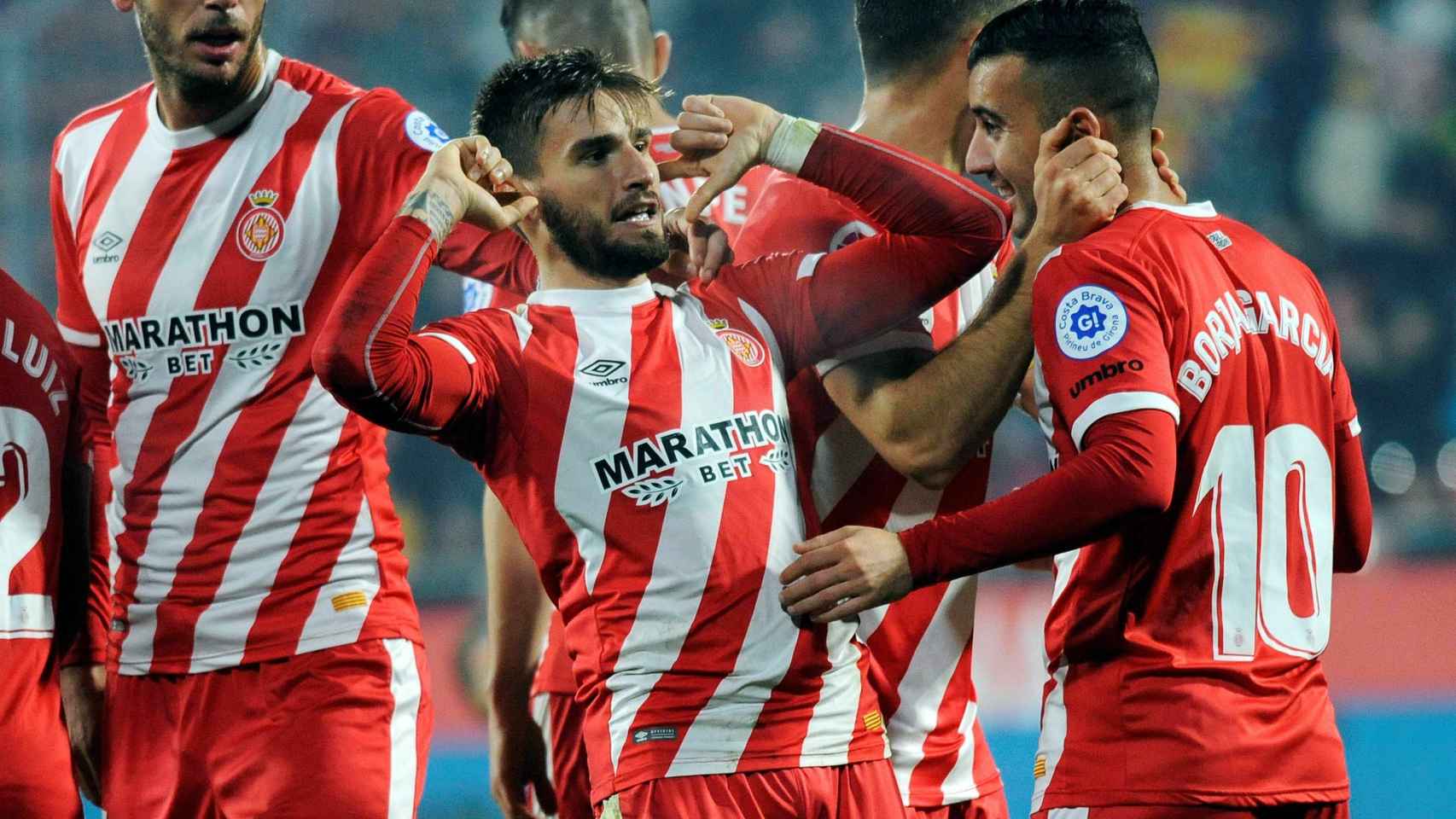 Portu, delantero del Girona, celebra su gol al Alavés