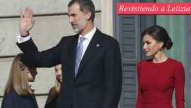Felipe y Letizia, a las puertas del Congreso.