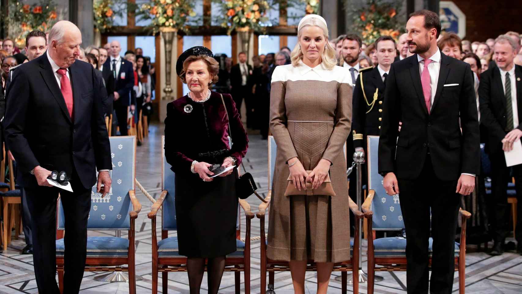 Los reyes Harald y Sonia de Noruega, la princesa Mette Marit y su marido, el príncipe heredero Haakon.