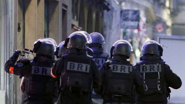 Policías en Estrasburgo durante el atentado.