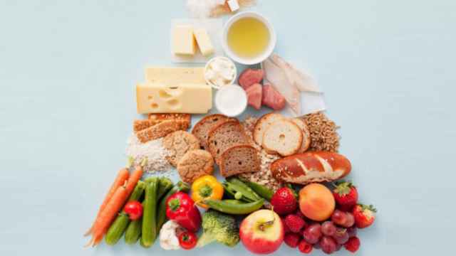 Una pirámide nutricional: todos los alimentos, en su medida, tienen valor.