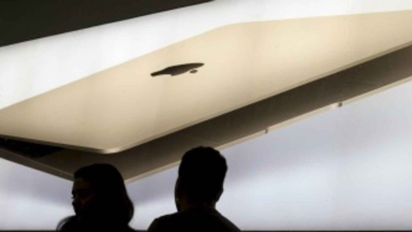 Apple reduce pedidos de producción para los tres nuevos modelos de iPhone