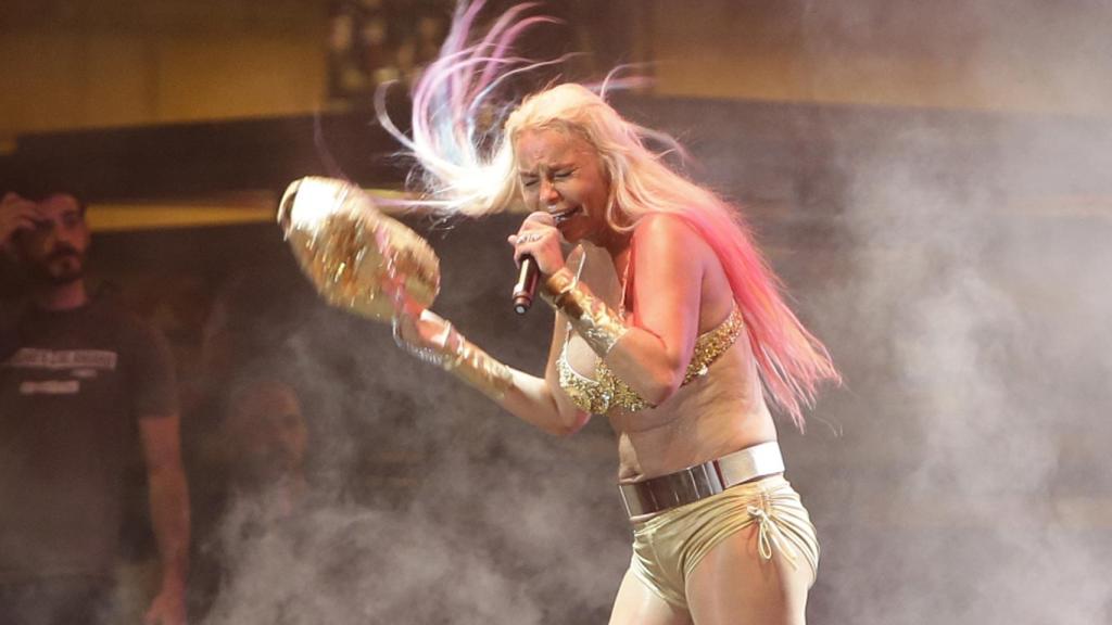 Leticia Sabater en pleno concierto.