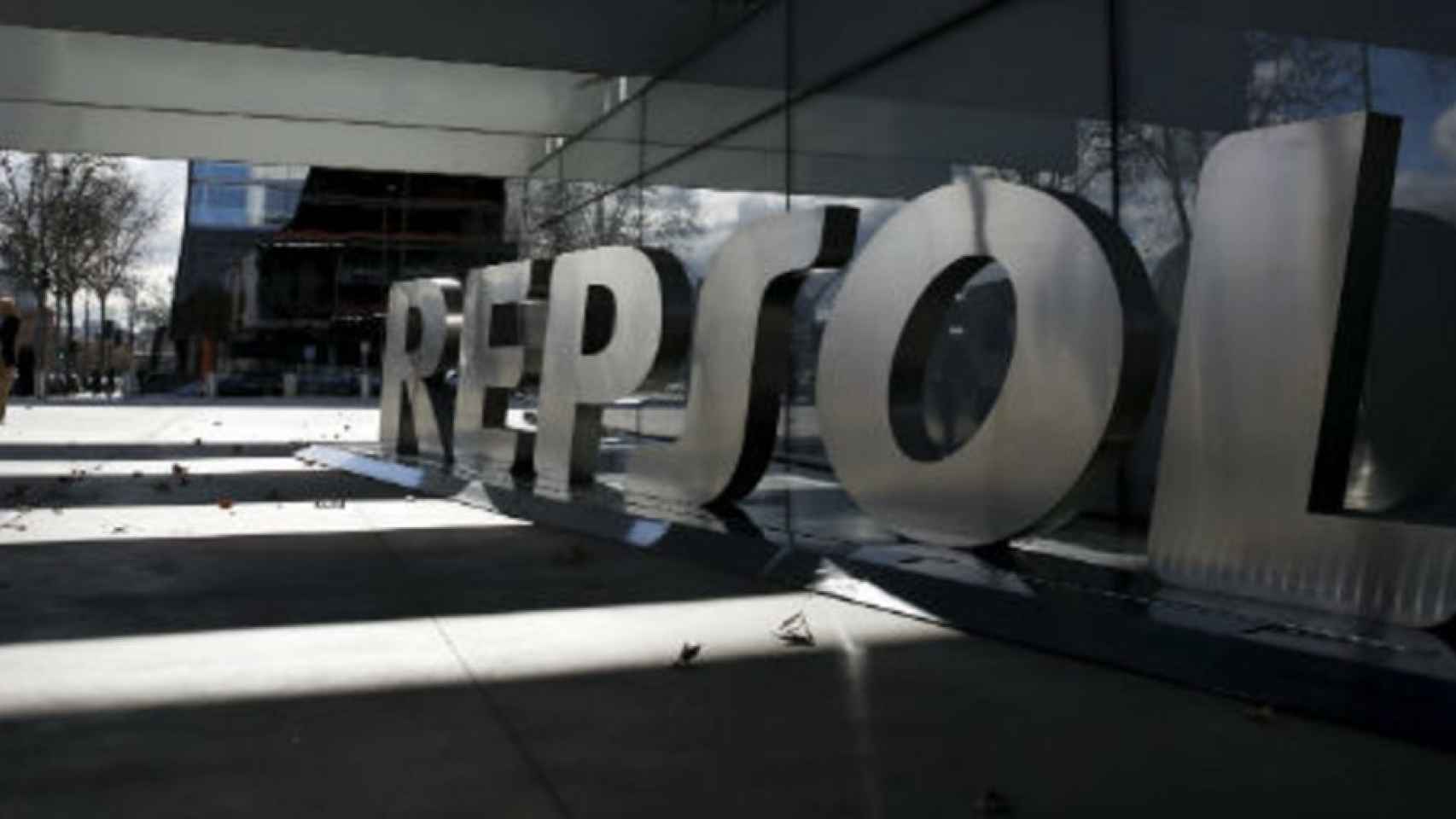 Repsol se coloca al frente del Ibex tras su entrada en el mercado eléctrico