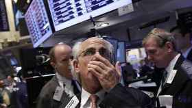 Un bróker sorprendido en Wall Street.
