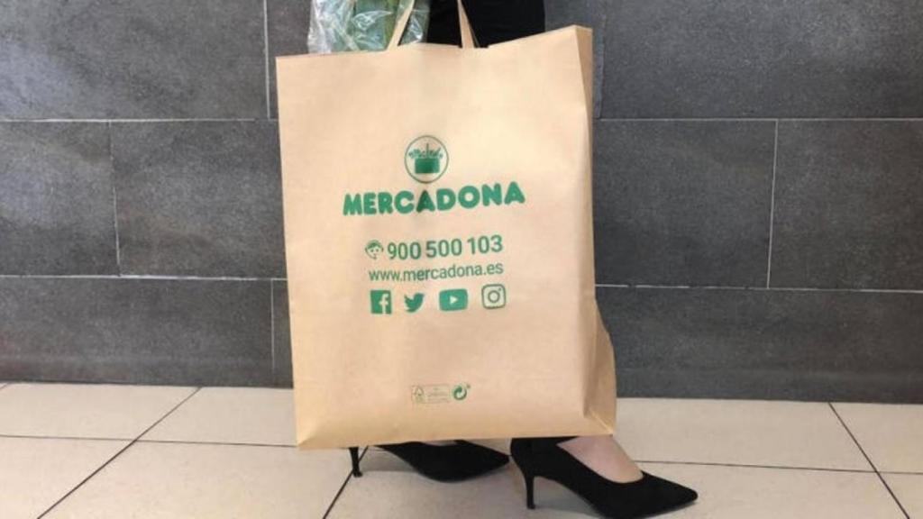 Mercadona prevé sustituir todas las bolsas de plástico en sus supermercados a lo largo 2019