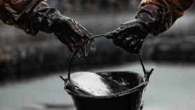 El petróleo Texas pierde los 67 dólares por barril al caer un 3,2%