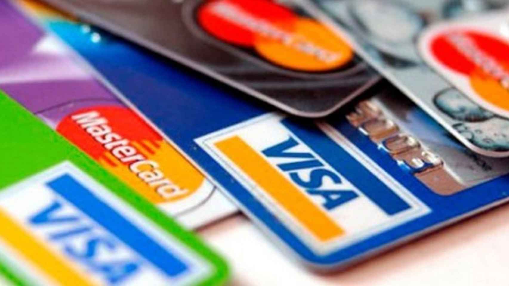 Las tarjetas de crédito y débito superan por primera vez los 80 millones