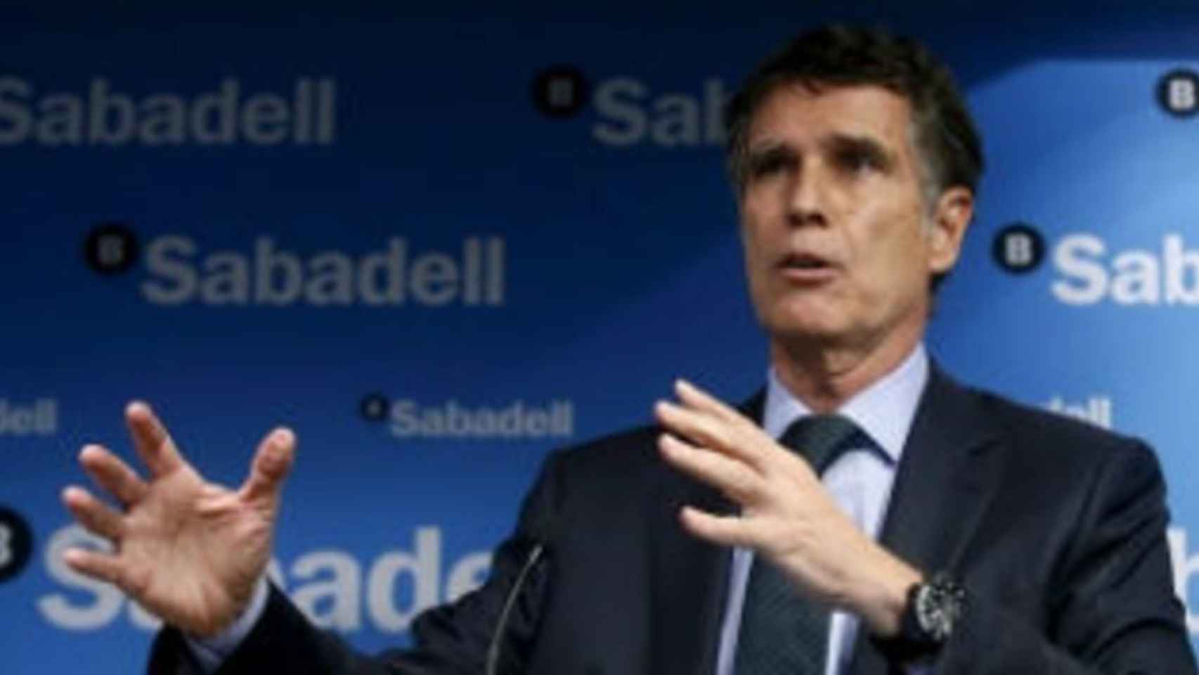 Guardiola (Sabadell) asegura que su salida de Cataluña frenó la fuga de depósitos